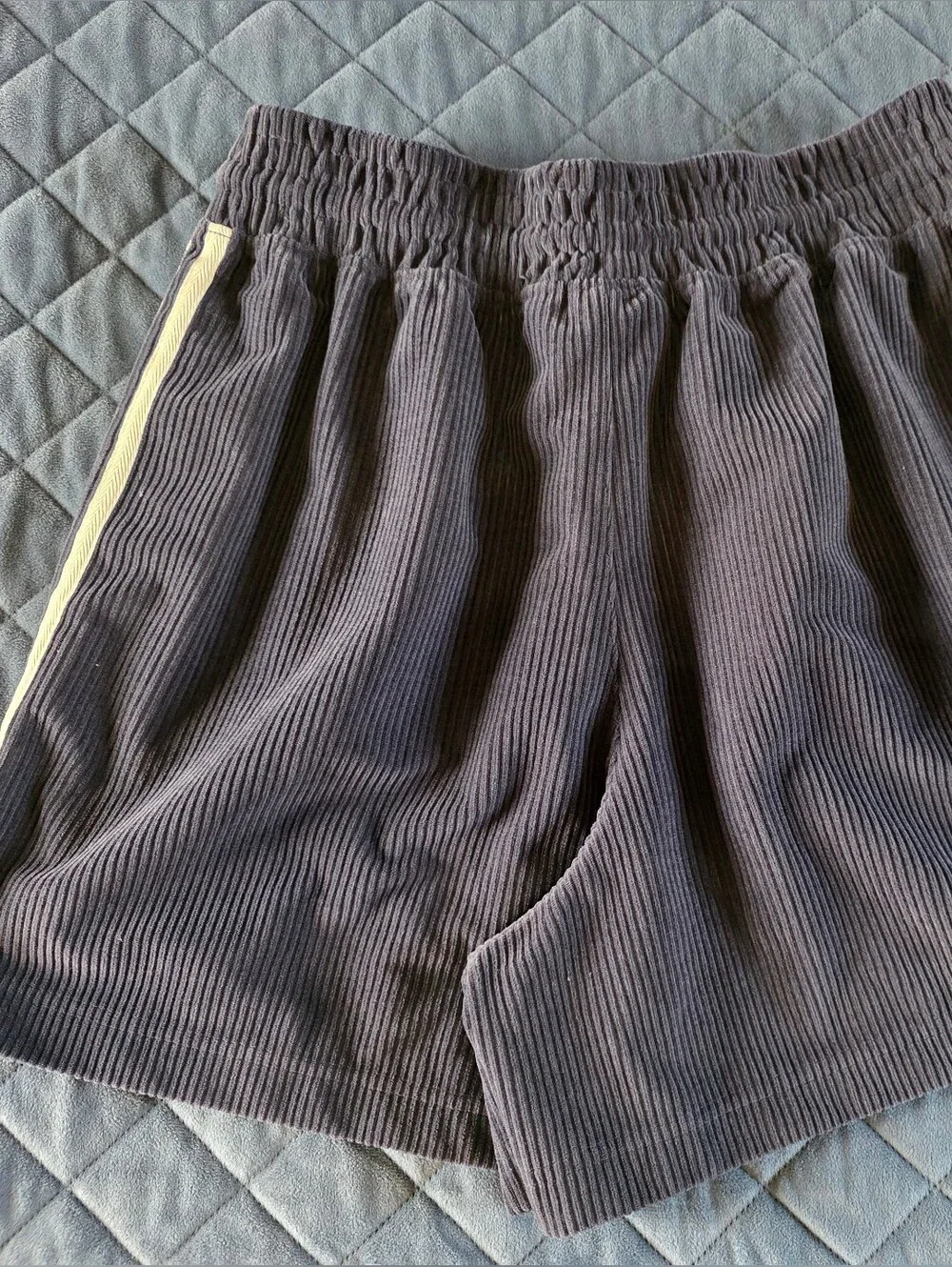 Adidas Men’s Dark Blue Corduroy Drawstring Shorts with Side Stripe Sz Small